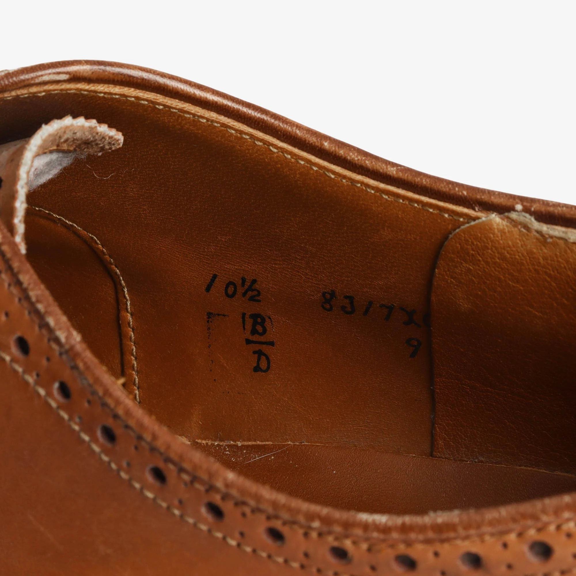 911 Medallion Oxford - Image 7