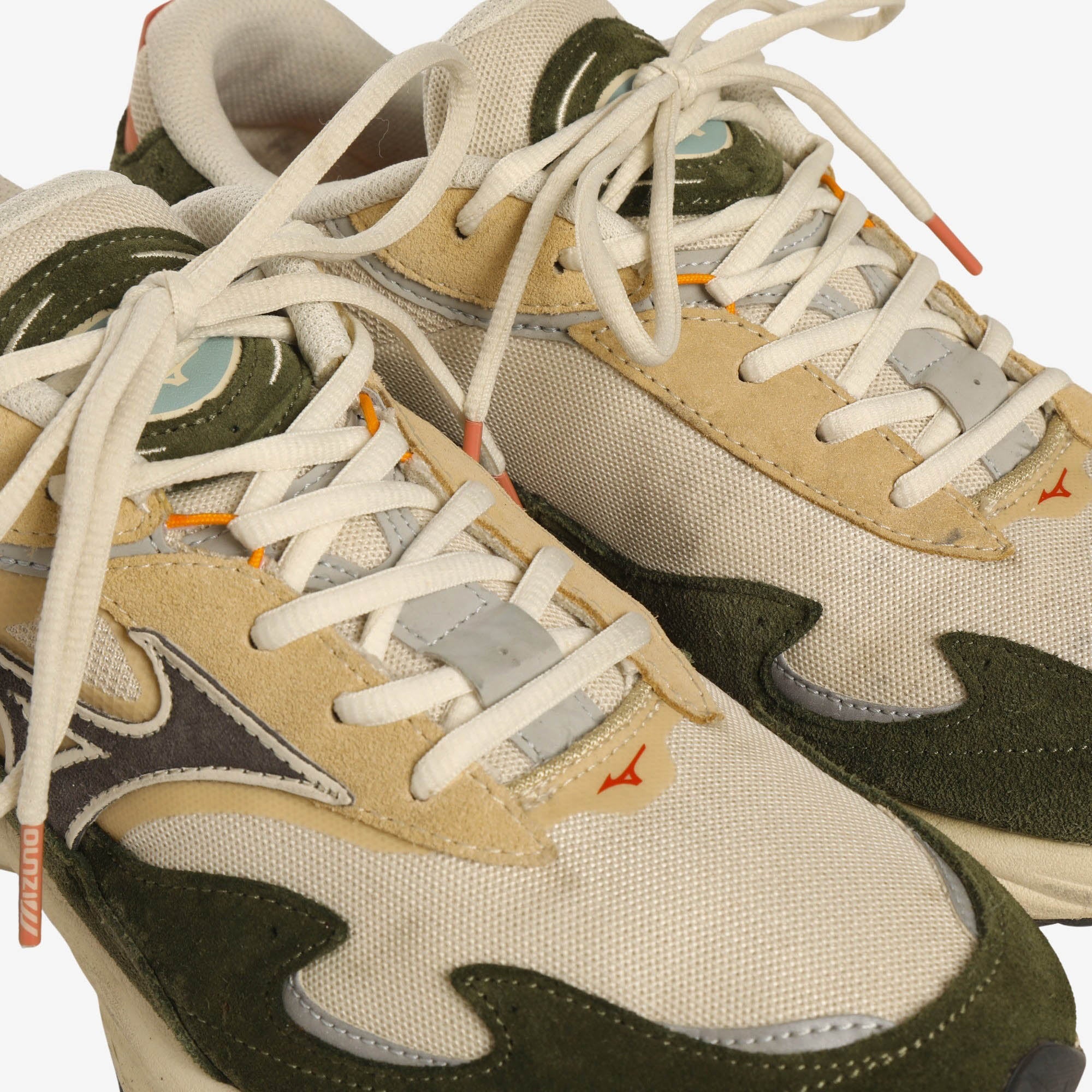 Wave Rider B Sneakers - Image 6